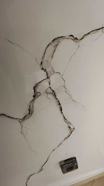Wall Cracks - Residential painting problem Mumbai Thane Bhiwandi